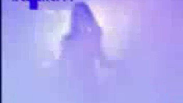 Каролина - Дискобар (танцуют огоньки) смотреть онлайн