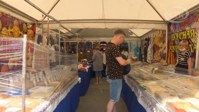 Универсальная выставка-ярмарка снова в Солигорске! смотреть онлайн