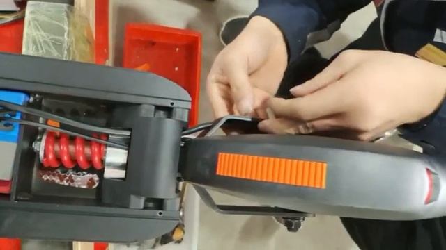 KugooKirin S1 Pro Motor Replacement Tutorial （KugooKirin S1 Pro 更换电机教程） смотреть онлайн