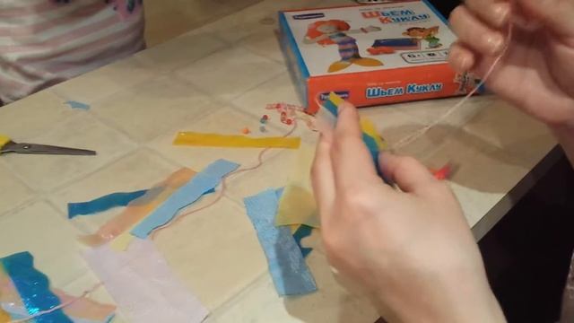 Делаем куклу 4 Пришиваем хвост к русалке смотреть онлайн
