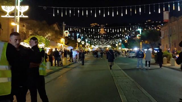 Хайфа,Бахайские сады и немецкая колония празднуют рождество/ Israel,Bahai garden celebrate Christma смотреть онлайн