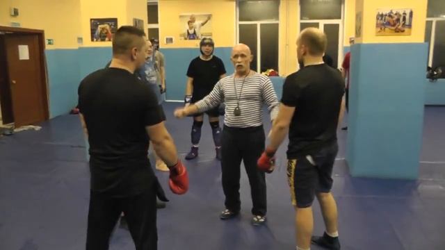 О некоторых моментах в противодействии трём противникам