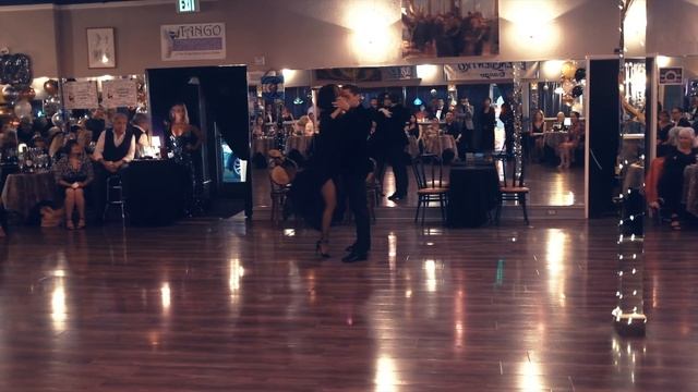 Tomas Galvan & Gimena Herrera - Milonga Para Una Armonica смотреть онлайн