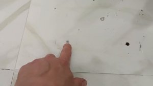 Если винт обломился внутри дюбеля