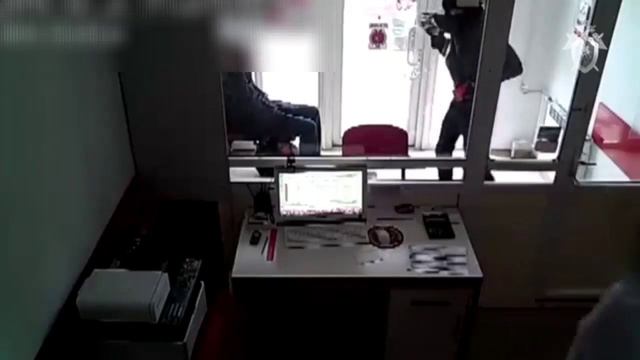 Ограбление восьмиклассниками смотреть онлайн