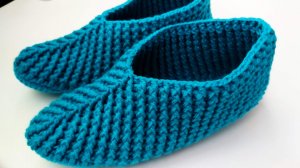Их вяжут постоянно Тапочки следки крючком.
