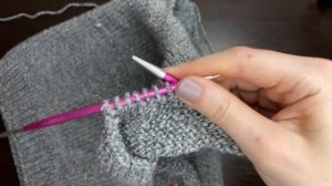 Мастер-класс | Свитер спицами с молнией на воротнике I Вяжем горловину полочки и скос плеча