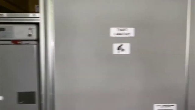 Sukhoi Superjet 100 авиакомпания "Ираэро" смотреть онлайн