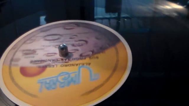Alejandro Lerner cuatro estrofas vinilo смотреть онлайн