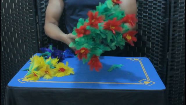 Amazing Flowers Magic Trick Tutorial! смотреть онлайн