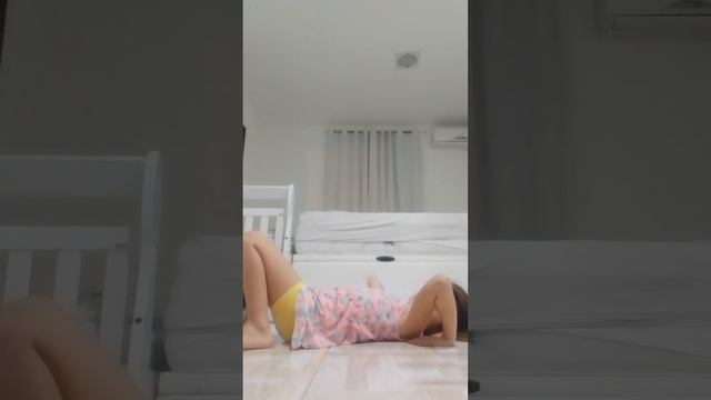 Aula de ginástica rítmica. смотреть онлайн