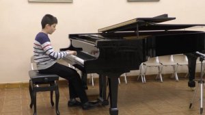 М. Парцхаладзе.  В цирке.