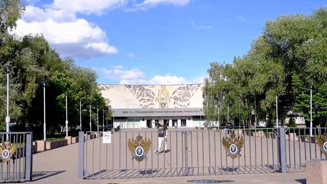 Улицы Очаково-Матвеевского и Тропарёво-Никулина, которые носят имена известных учёных. смотреть онлайн