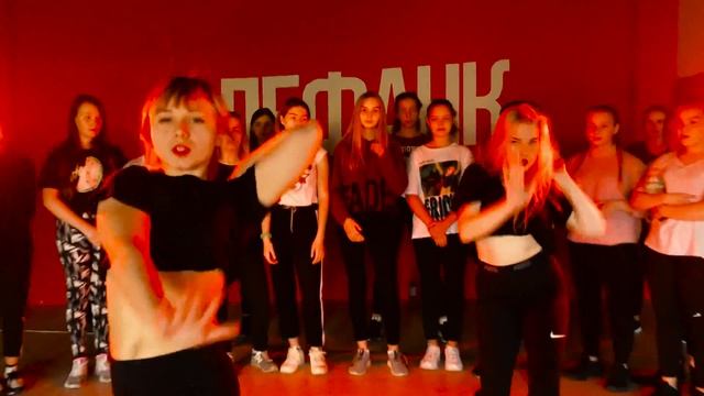 Танцы в Череповце с Алиной Проворовой | MARUV - Siren Song | Танцевальный Центр ЭЛЕФАНК смотреть онлайн