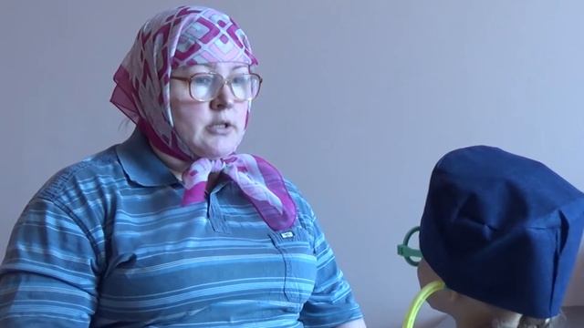 ДОКТОР ЕСЕНИЯ. ЕСЕНИЯ - ВРАЧ ШИРОКОГО ПРОФИЛЯ. смотреть онлайн