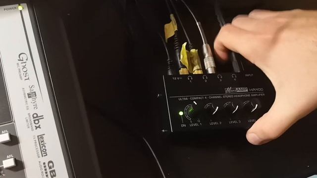Soundcraft Signature 12MTK - Stereo Headphones for PC Audio / Mix Minus using Groups смотреть онлайн