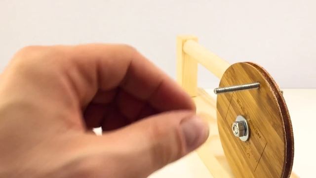 Вечный фонарик своими руками БЕЗ БАТАРЕЙКИ смотреть онлайн