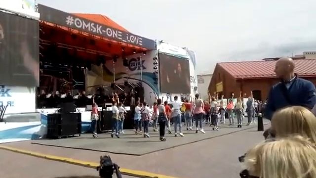 День города.Танец.04.08.18 смотреть онлайн