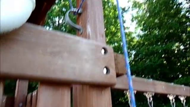 Play Structure Ball Drop смотреть онлайн