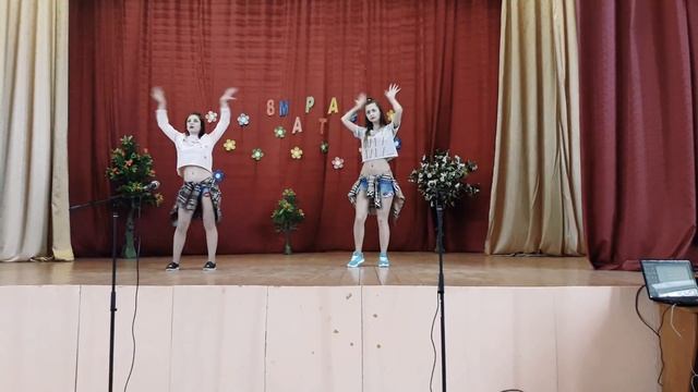 Танец под популярные песни смотреть онлайн