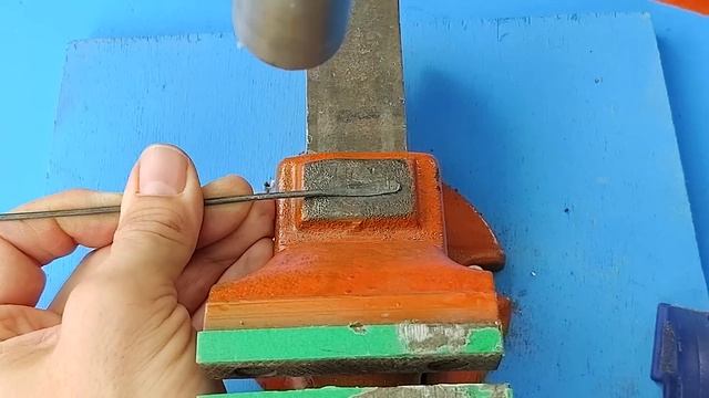 Como fazer uma chave que abre todas as fechaduras смотреть онлайн