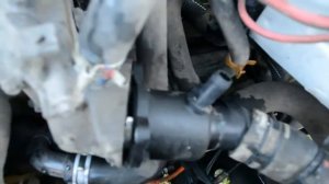 Замена термостата системы охлаждения на Рено Логан