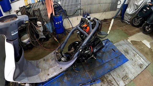 Притащили китайский хлам! Рабочий день #10 смотреть онлайн