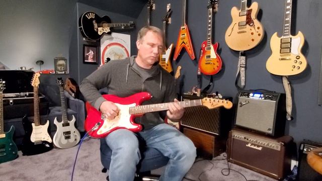 Fender Stratocaster Squire vintage look rosewood Vintage modified? смотреть онлайн