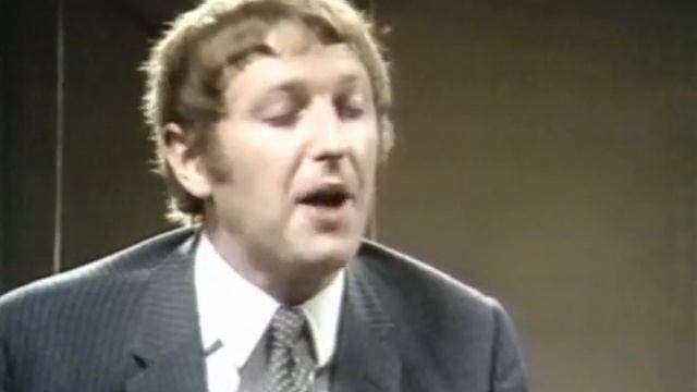 Монти Пайтон. Как научится летать смотреть онлайн