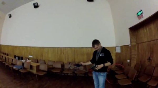 Полет в зале