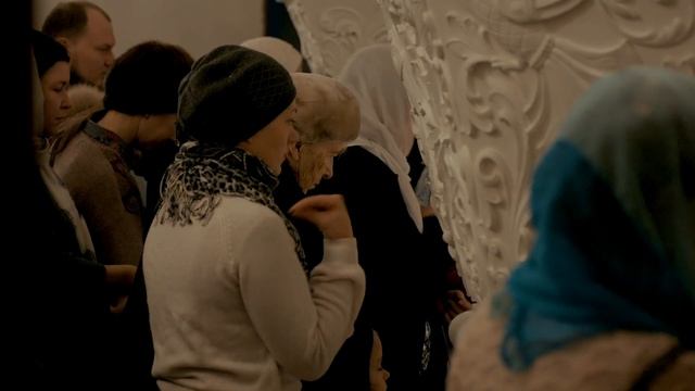 На проспекте Науки освятили храм Тихвинской иконы Божией Матери смотреть онлайн