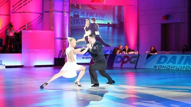 Showcase (Pro-Am): Argentine tango (heat 68) смотреть онлайн