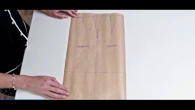 Моделируем модную расклешённую юбку из базовой основы смотреть онлайн