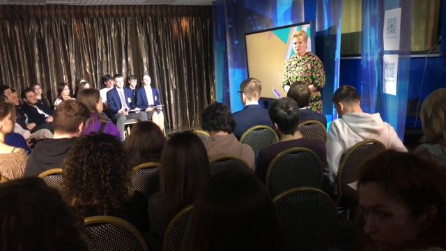 Встреча выпускников. 2024 смотреть онлайн