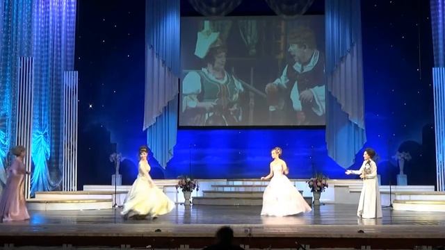 И.Штраус "Цыганский барон" Вальс Арсены смотреть онлайн