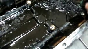 Замена масла на шевроле лачетти 1,8 часть вторая))  (сняли поддон)