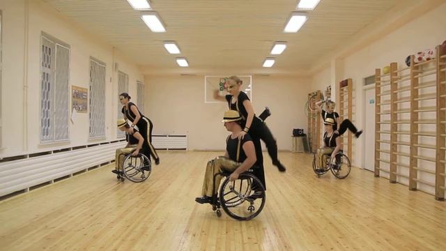 Танцевальный коллектив Динамика танец Рамамбахара средняя школа смотреть онлайн