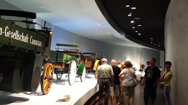 Mercedes - Benz Museum смотреть онлайн