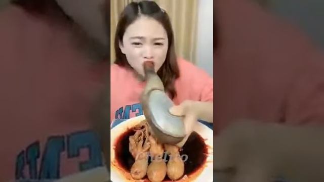 Китаянка ест улитку смотреть онлайн