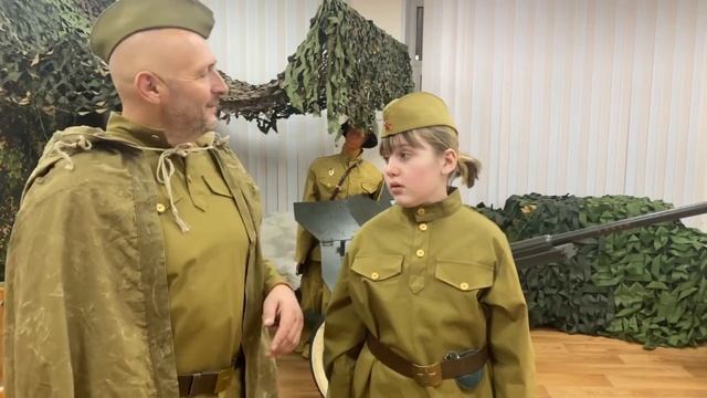 А. Твардовский «Василий Тёркин», отрывок про кисет смотреть онлайн