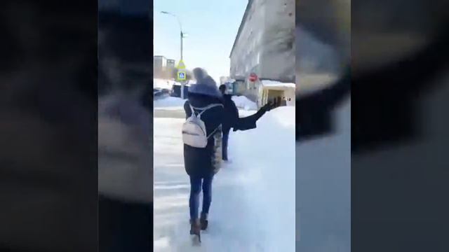 Мурманск в марте 😄 это жесть смотреть онлайн
