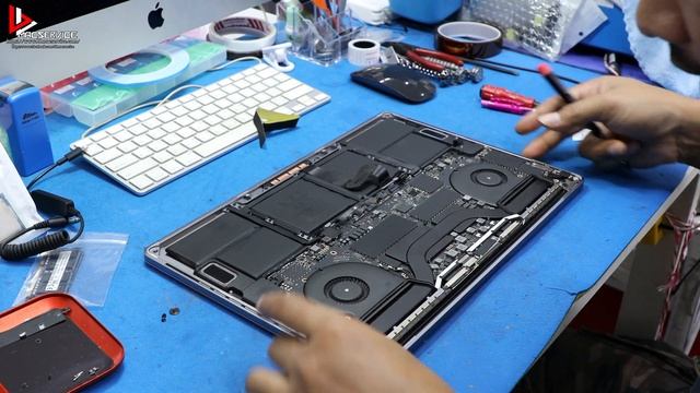 Macbook Pro 15" 2018 A1990 เครื่องเปิดไม่ติด ชาร์จไม่เข้า Sleep เครื่องไว้แล้วเปิดไม่ติด смотреть онлайн