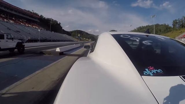 JEEP VS CAMARO SS AT STREETFIGHTS смотреть онлайн