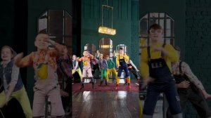 После карусели - словно с корабля)