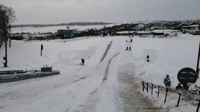 Отдых с Семьей/ Катаемся на тюбингах/Новогодние выходные смотреть онлайн