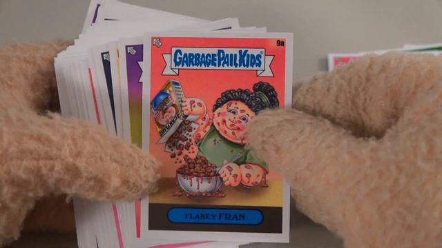 Garbage Pail Kids Micro Figures, Food Fight 2021 Topps Cards Set смотреть онлайн