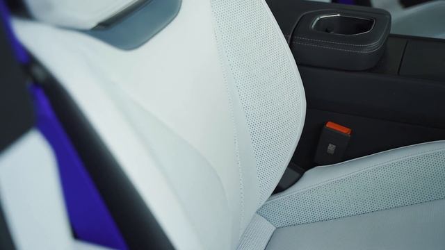 Hiphi Z, the car from the future смотреть онлайн