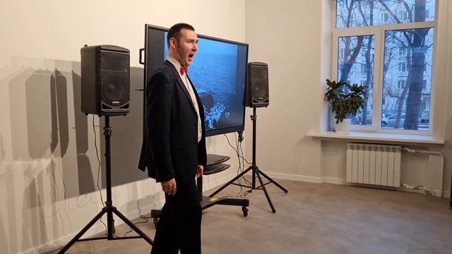 Певец Андрей Катков выступил для жителей Даниловского района смотреть онлайн