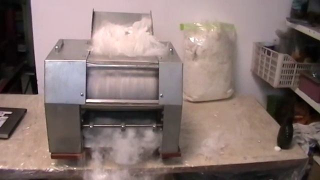 S1000007 Чёска пуха кролика смотреть онлайн
