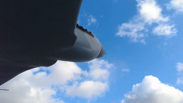 Военная техника Музей-панорама Сталинградская битва / Прогулка по набережной Волгограда и Гаситель смотреть онлайн
